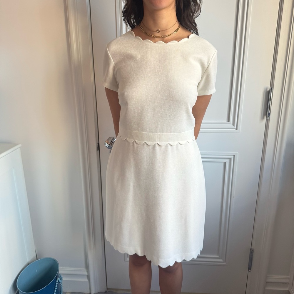 Club Monaco White Scalloped Short Sleeve Dress size 10